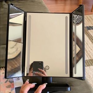 Touch trifold dimmable led makeup mirror